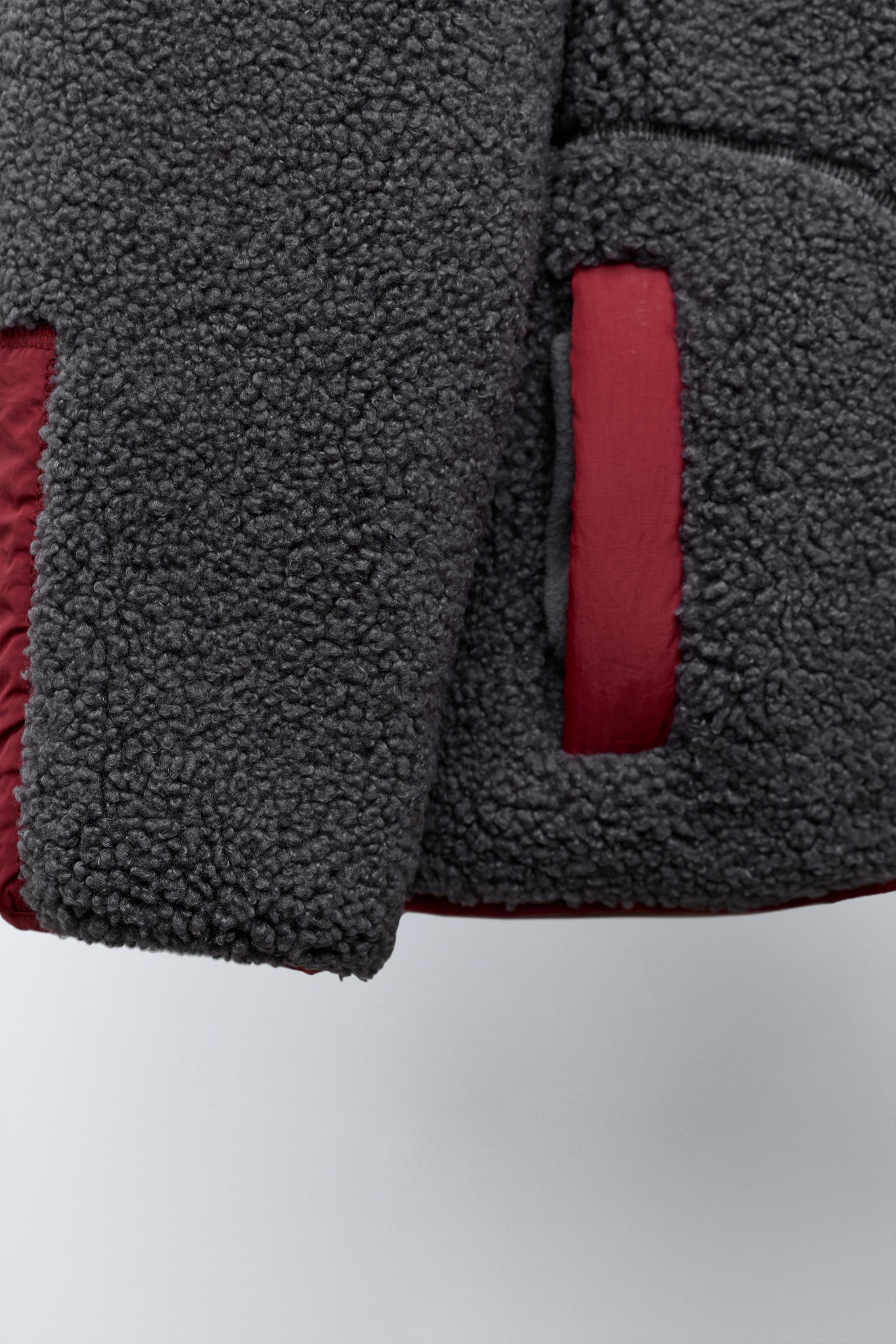 REVERSIBLE WATER REPELLENT FLEECE JACKET